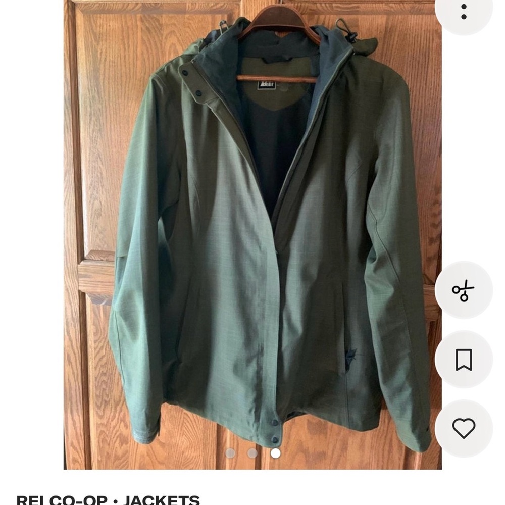 REI Woman Green Jacket